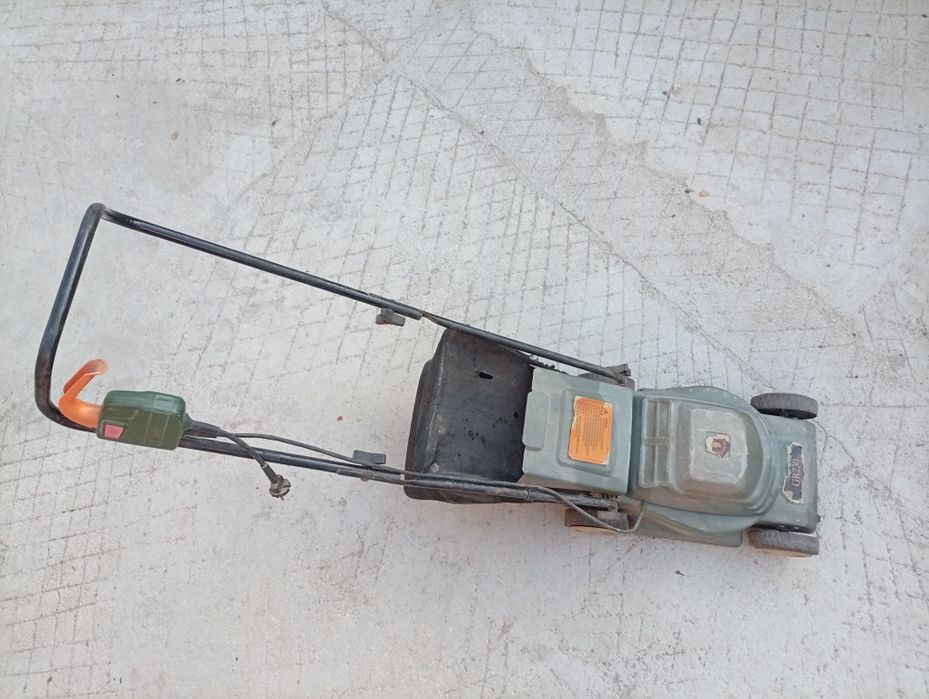 Corta relva black & decker