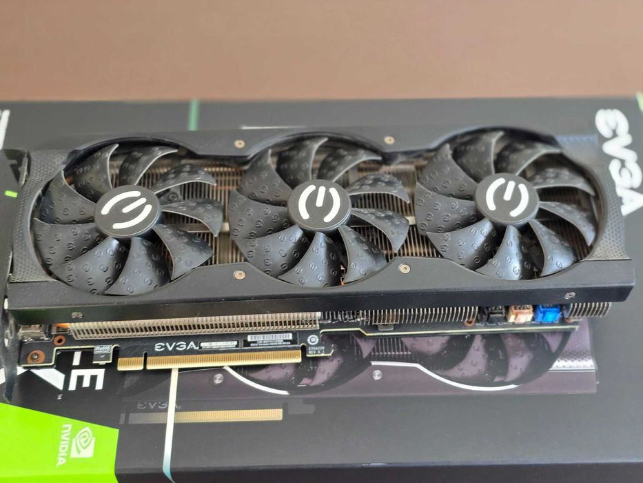 EVGA RTX 3060 TI Graphics Card64738114786817120
