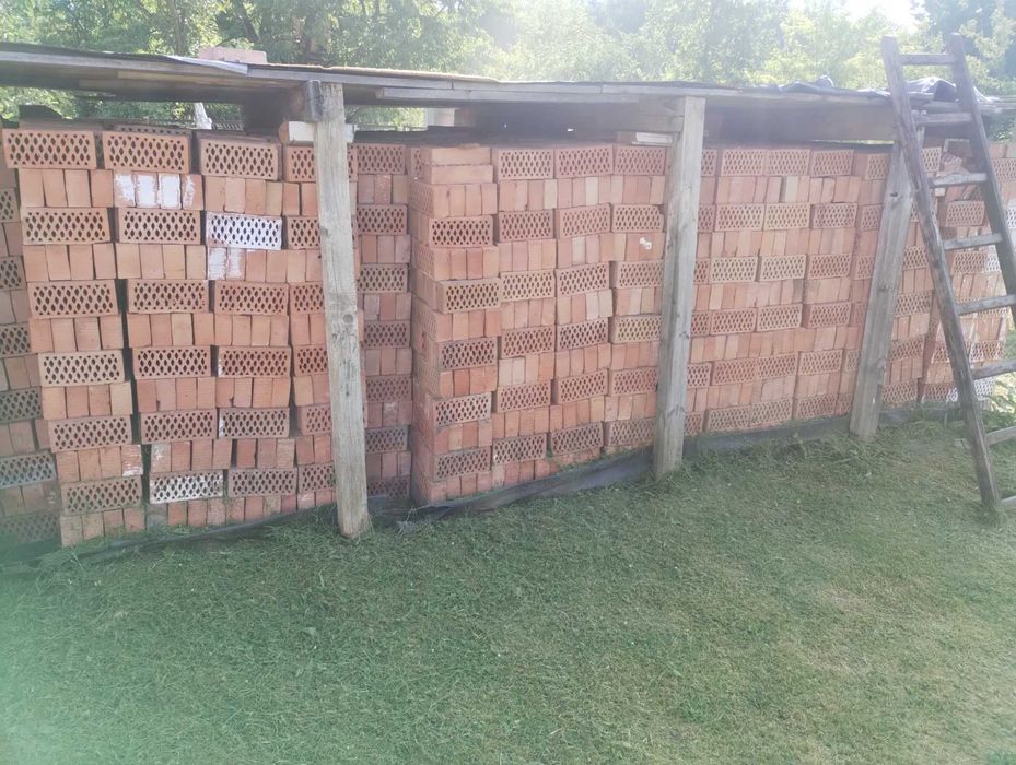 Cegła kratowka Kłaj