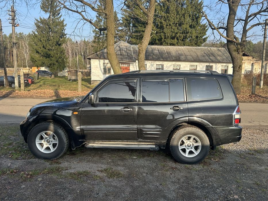 Mitsubishi Pajaro Wagon