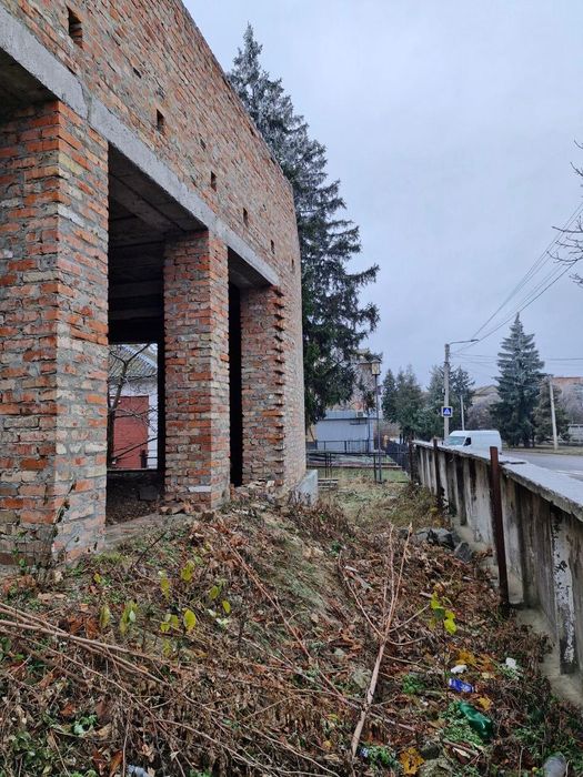 Приміщення по вул. Монастирська ( готовий бізнес)