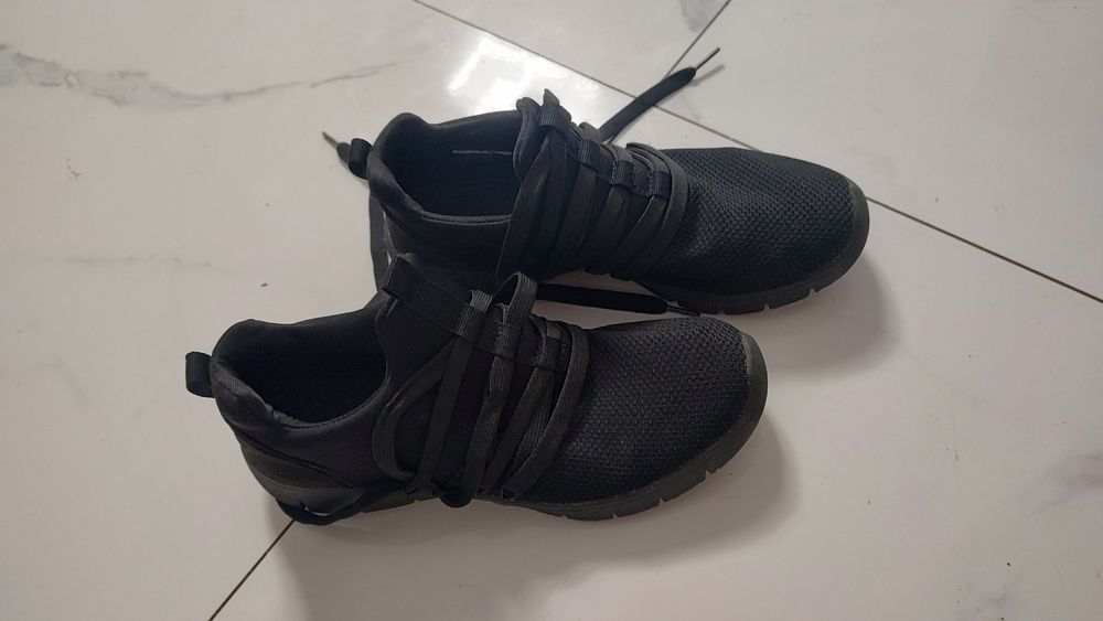 Sprzedam buty damskie rozmiar 40