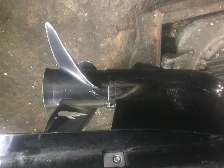 Продам лодочный мотор Сузуки DF 150