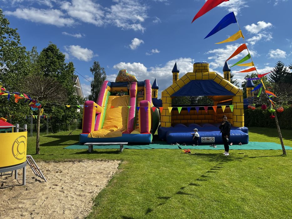 Dmuchańce zamek i zjeżdżalnia