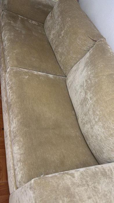 Sofá  usado em condições razoáveis