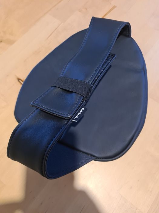 Poduszka na oparcie skórzana czarna Volvo xc 60, x90, v60, v90