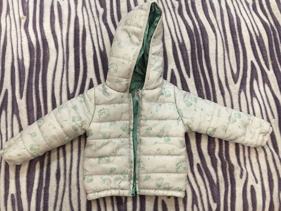 Двухстороння куртка деми 6-9 мес