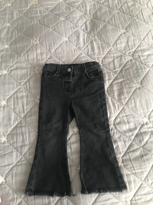 Джинси кльош на дівчинку