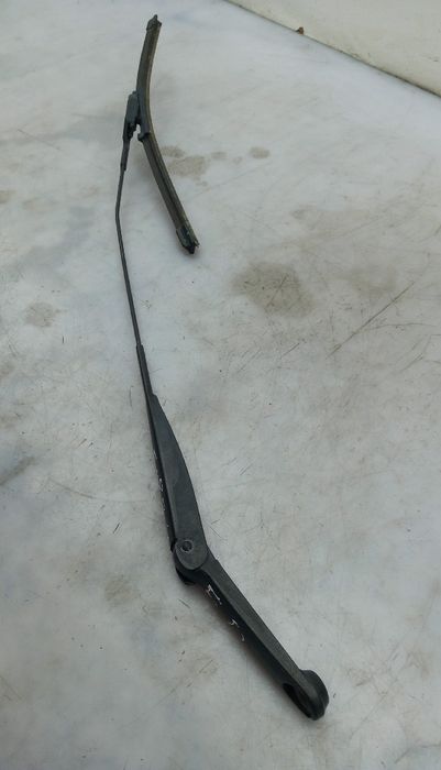 Haste / braço de escova limpa vidros frente direita LANCIA Delta III (