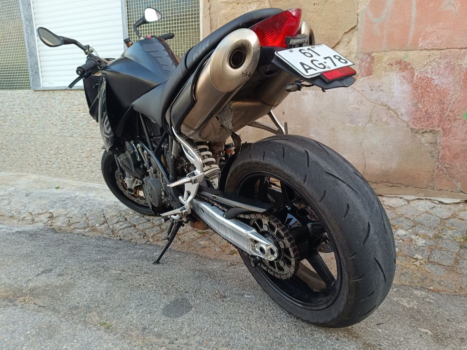 KTM super duke 990 de 2005 de garagem