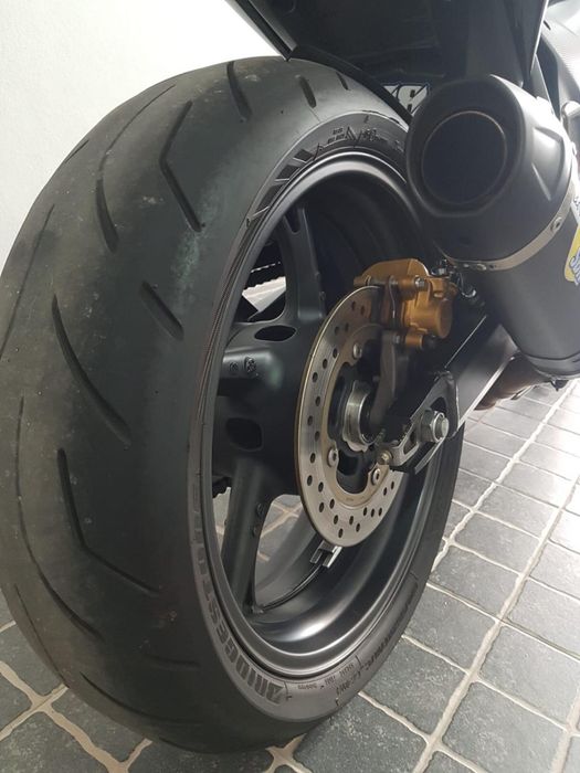 Honda CBR 600F 2011 – 28.000 km – Histórico Honda – Pneus novos