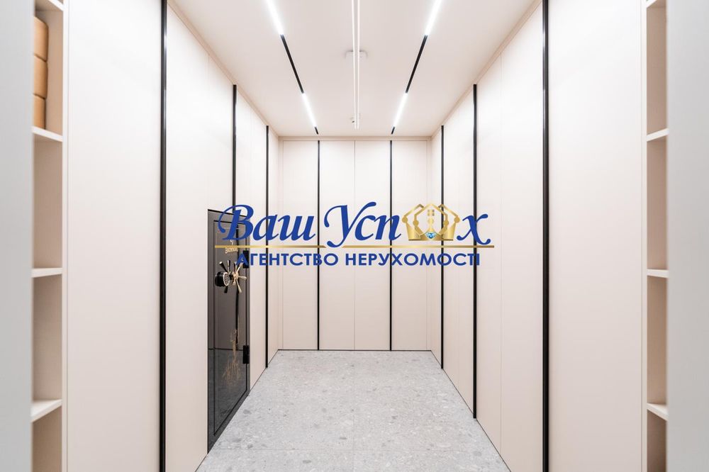 Продаж офicу  Староноводницкая 13 б , метро Печерск . Tsarsky