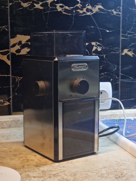 Кавомолка Delonghi kg89