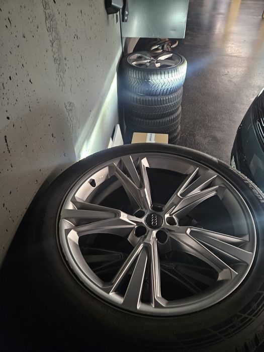 Jantes Audi Q8 com pneus hankook winter cept evo 3 285/45R21