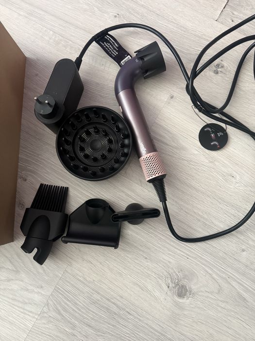 Фен Dyson Supersonik