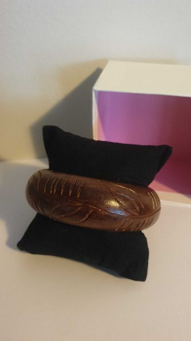 Rękodzieło boho bransoletki z drewna