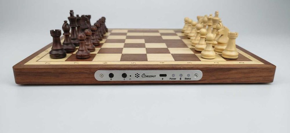 Szachownica elektroniczna Chessnut Air | Stan Idealny | Komplet