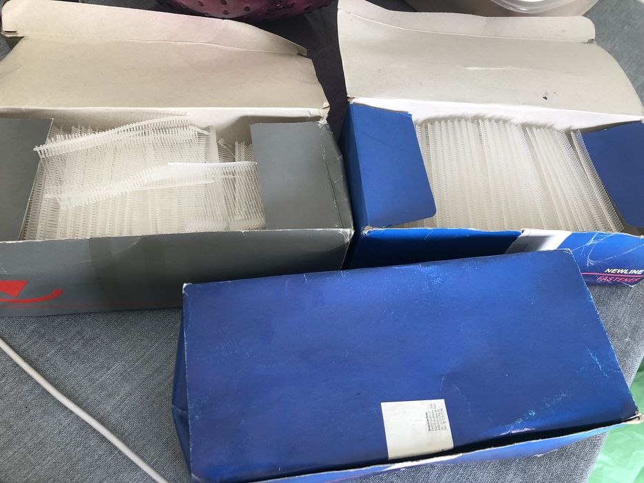 Maquina de lojas como nova com as pecas