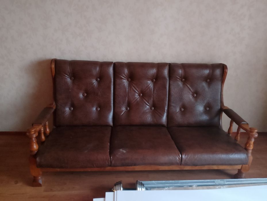 Продам б.у комплект не розбірний.ручної роботи.самовивіз.7500