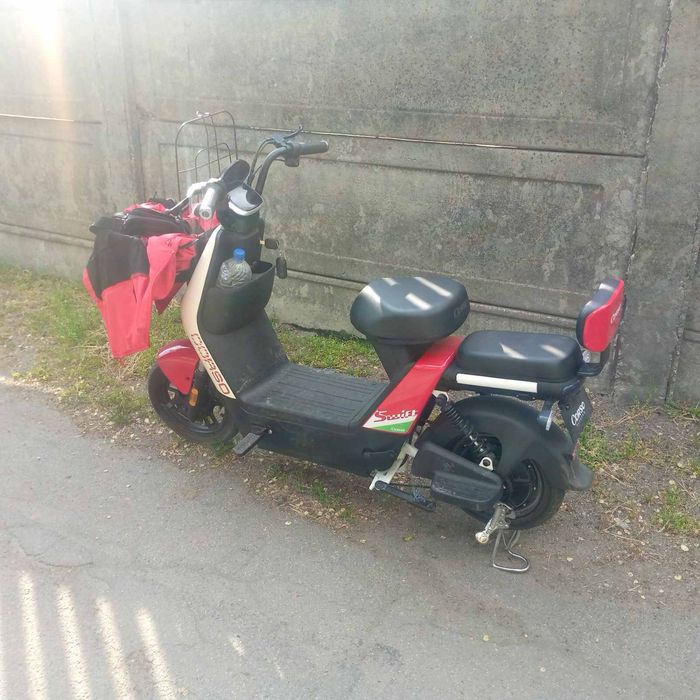 Продам электро скутер б/у 500 ват 22000 грн. Торг.