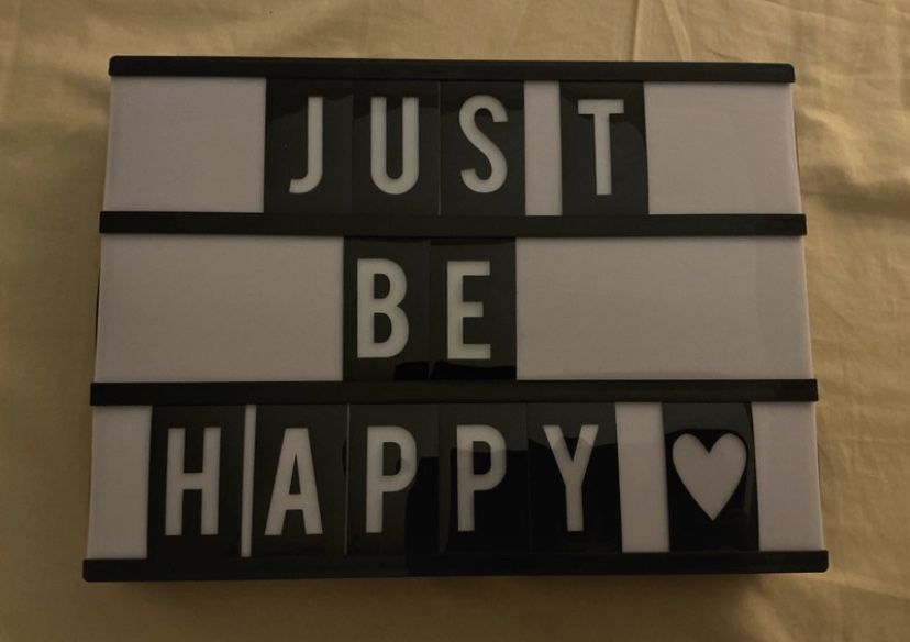 quadro com letras com luz