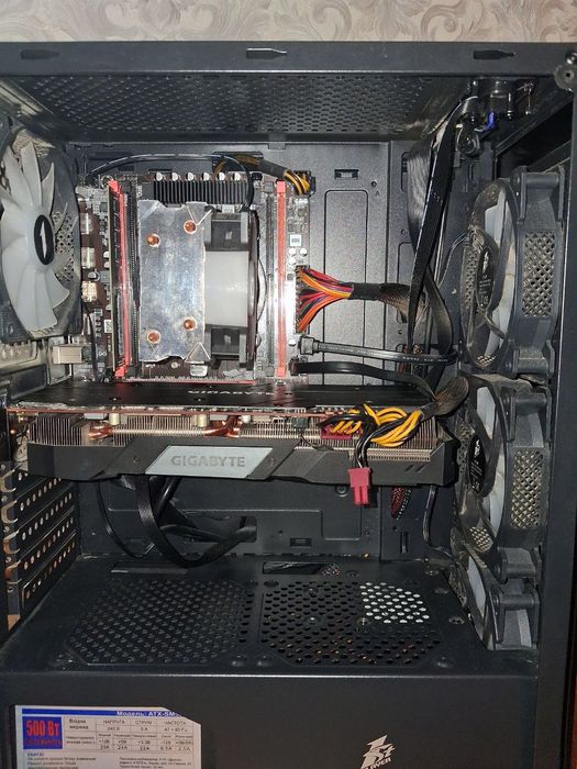 Ігровий ПК • AMD RX 5700 XT • Xeon E5-2670 v3 • 16 ГБ ОЗП • Б/У, стан