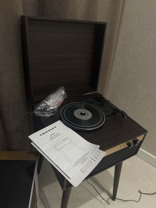 Програвач Crosley Jasper Turnable Walnut CR6236A-WA4