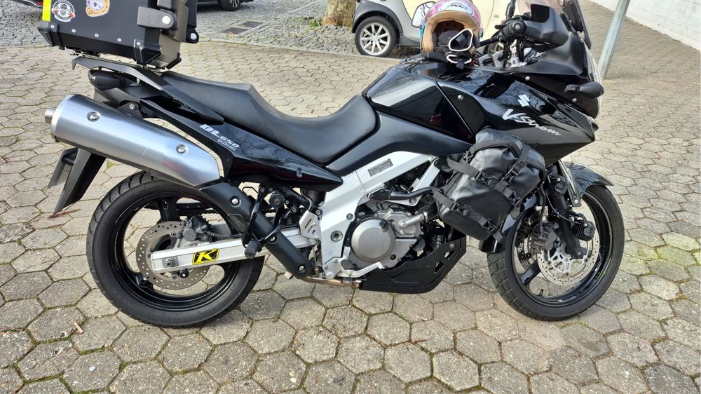 Suzuki vstrom DL 650.