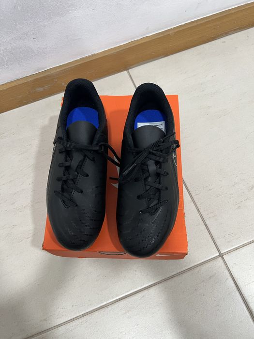 Chuteiras Nike pretas