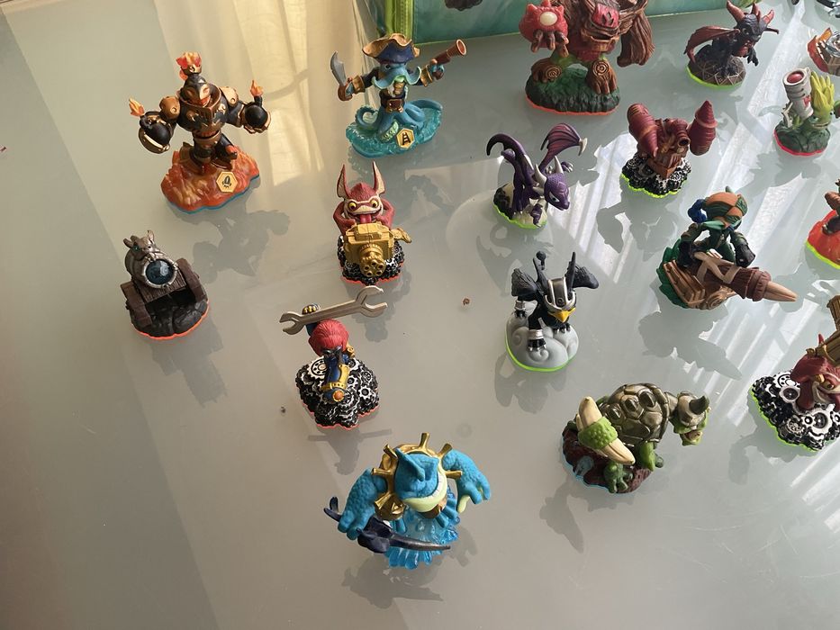 Pack skyalanders saco e bonecos