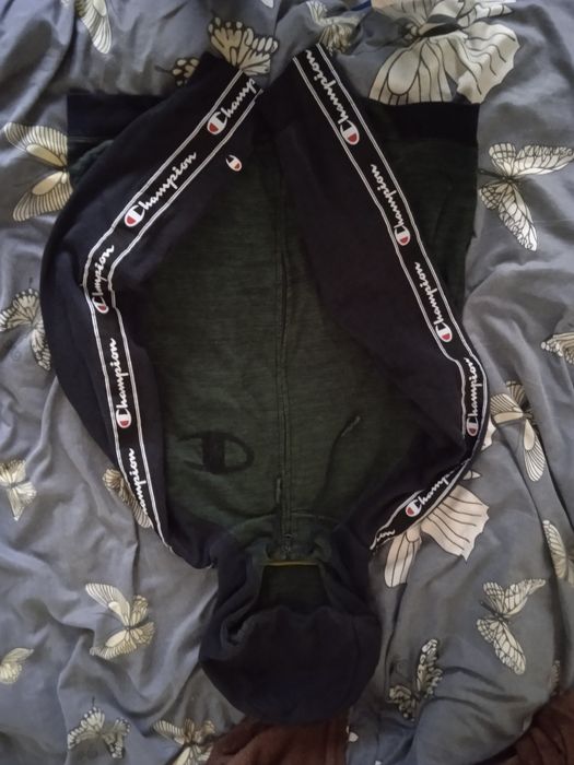 Кофта Сhampion размер С