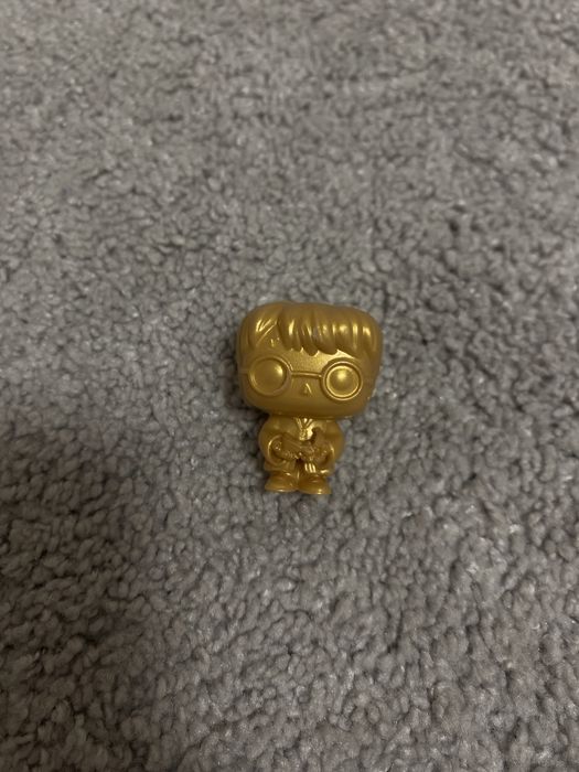 Фігурка золотого гарі потера