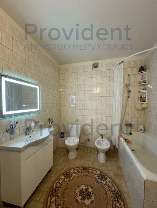 Продаж будинку поруч з центром|270м2