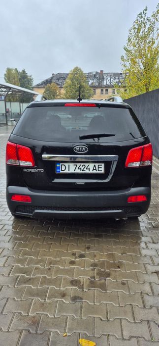 Продам Kia Sorento 2 2012 2.4 бензин