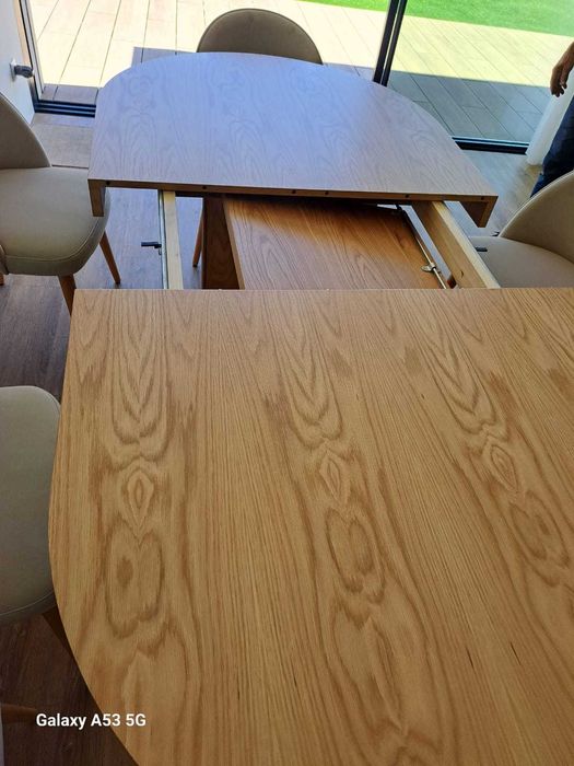 Mesa Jantar Extensível Oval Carvalho Natural e Ripado