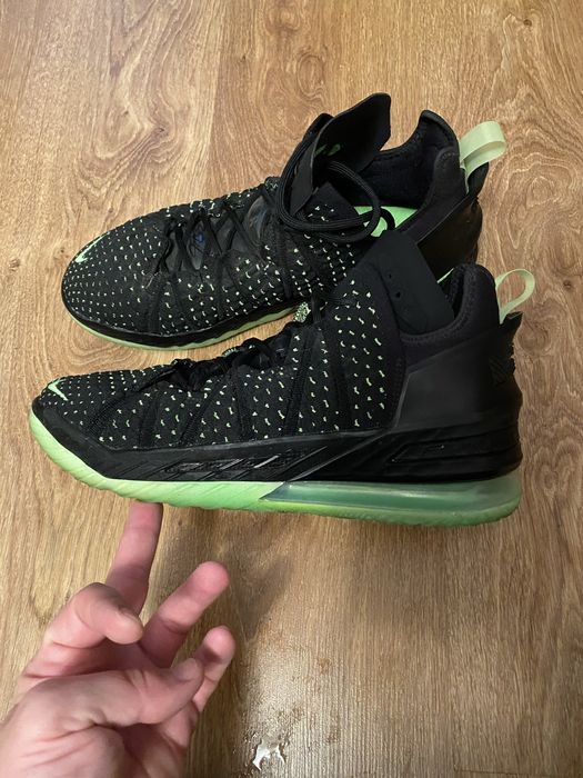 nike lebron 18 - купити чоловіче взуття - Ціна на OLX.ua
