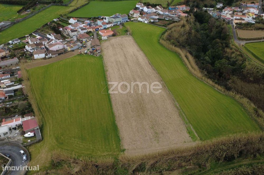 Terreno, Capelas