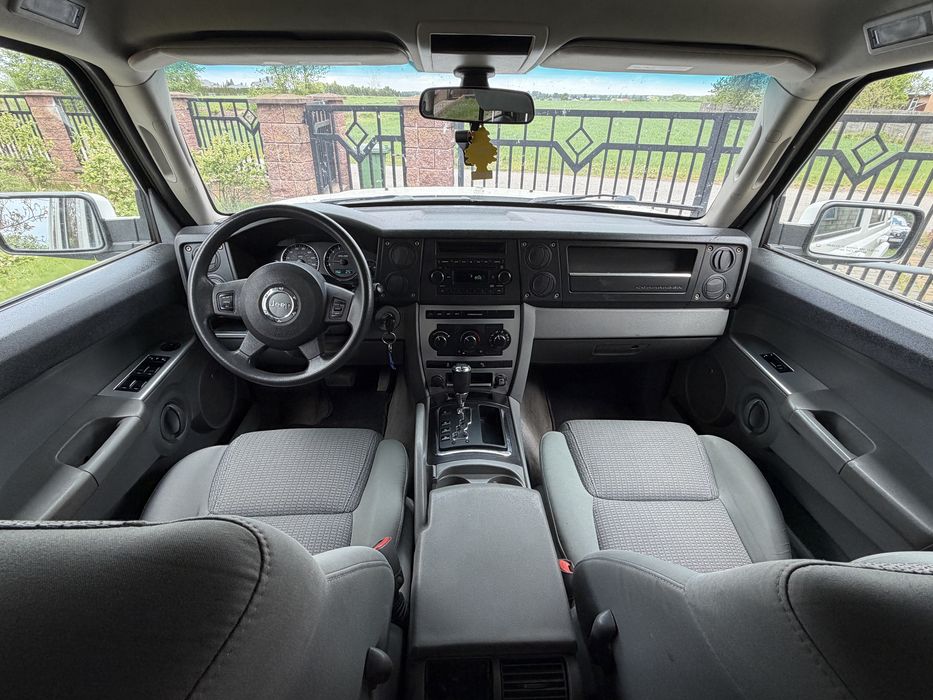 Jeep Commander 3.7 LPG , hak