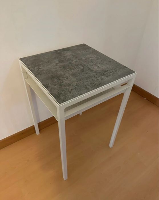 Mesa IKEA Nyboda