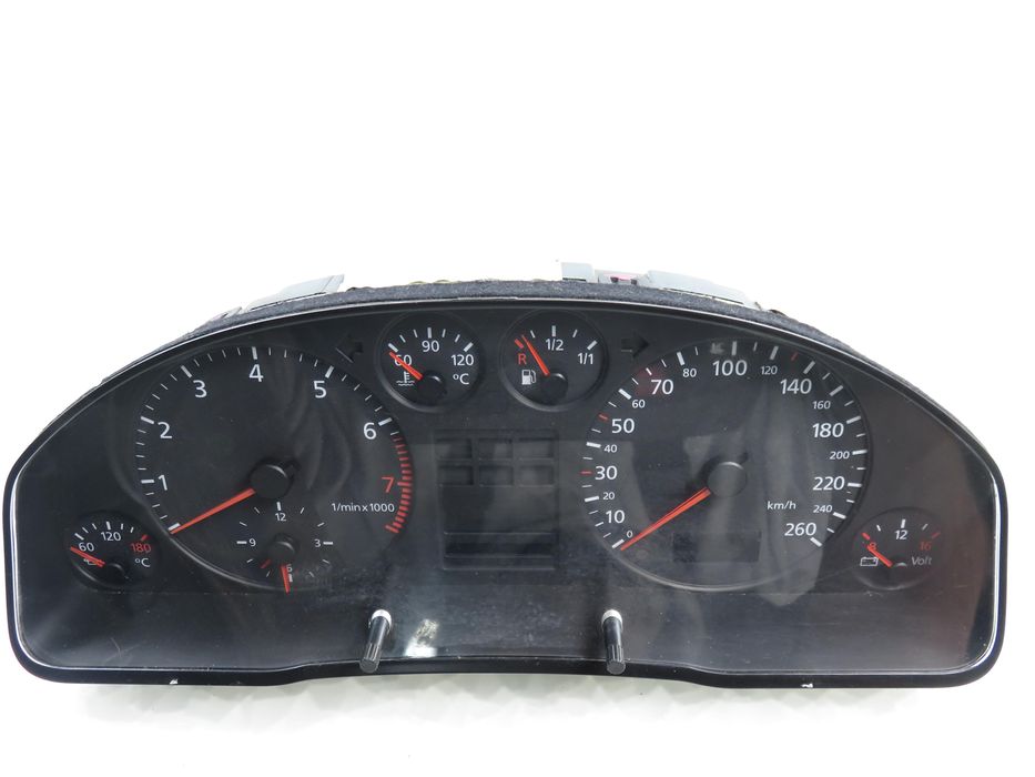 Licznik Audi A6 C5 Avant 2.4 - Arj