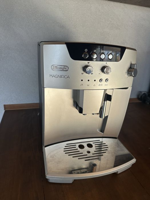 Подам Delonghi Magnifika