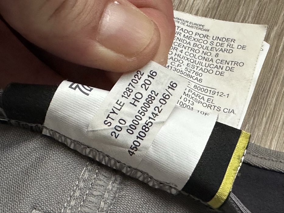 Спортивні брюки штани Under Armour (36/30)