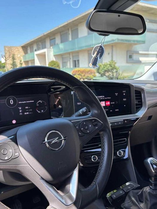 Opel MOKKA 1.2 Gasolina - 2022 SUV — photo 4