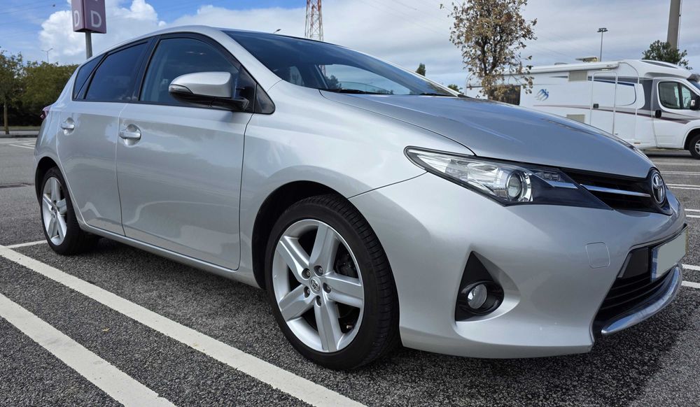 Toyota Auris 1.4D-4D Sport