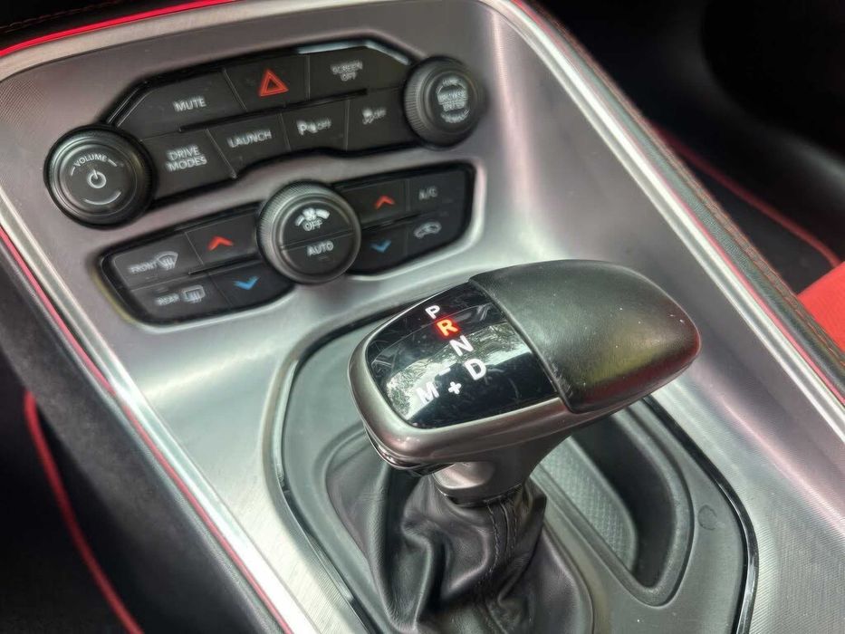 Dodge Challenger      2021