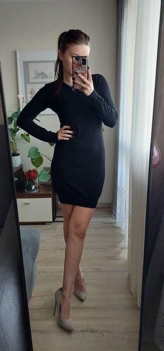 Czarna sweterkowa sukienka mini Louise Orop XS S wełna