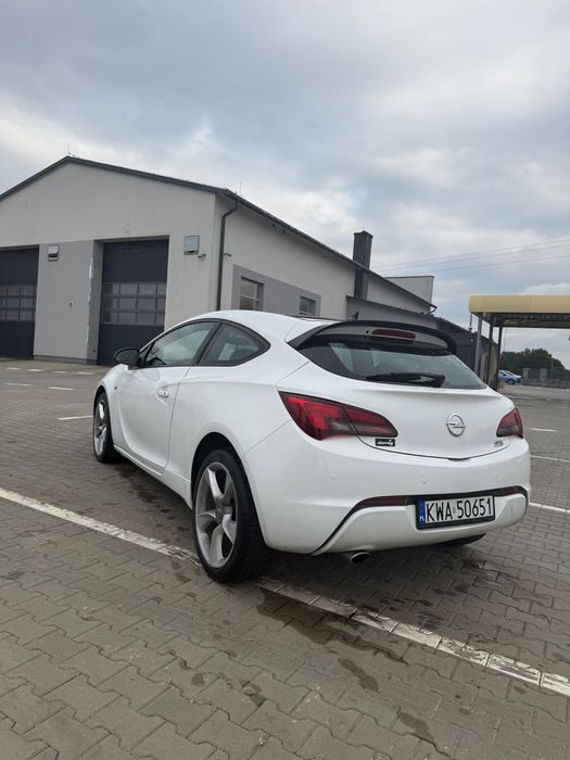 Opel astra gtc 1.4 turbo