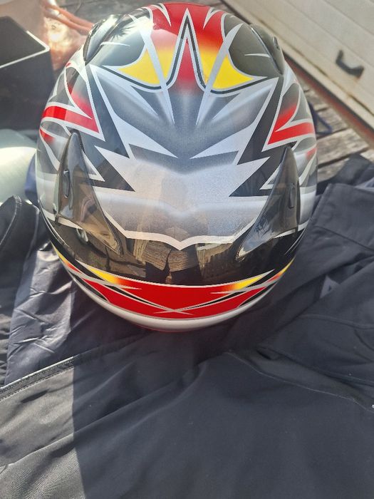 Arai tamanho M com pin lock