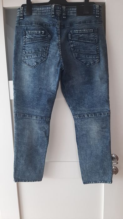 Sprzedam spodnie Jeansy