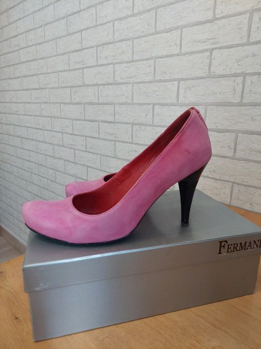 Szpilki różowe zamszowe skórzane